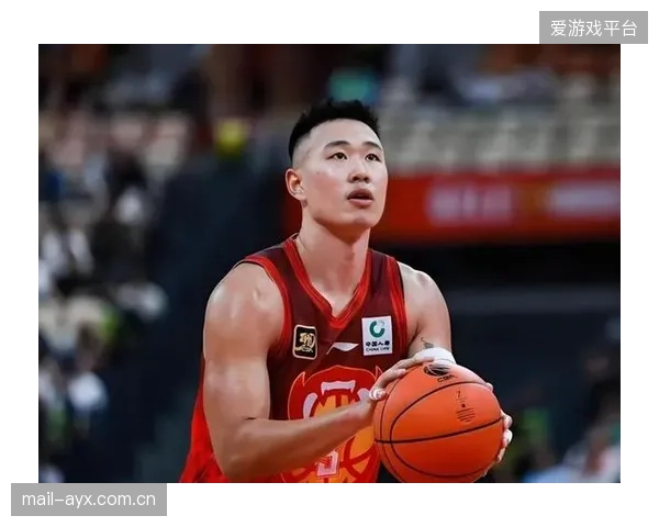 贺希宁以其常规赛的稳定高效表现，带领深圳队成为联赛顶级强队。